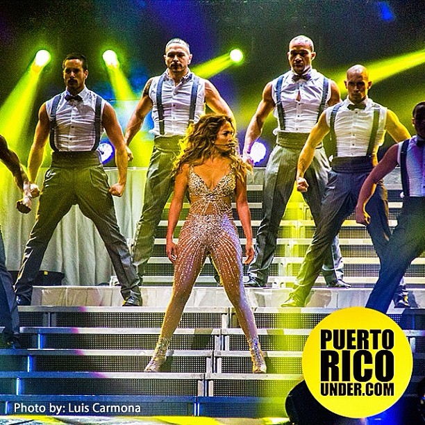 Jennifer Lopez. @jlo American Airlines Arena Miami. @puertoricounder @luiscarmona