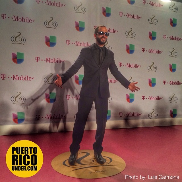 @yandel #premioslonuestro #univision @puertoricounder @luiscarmona #moviendocaderas