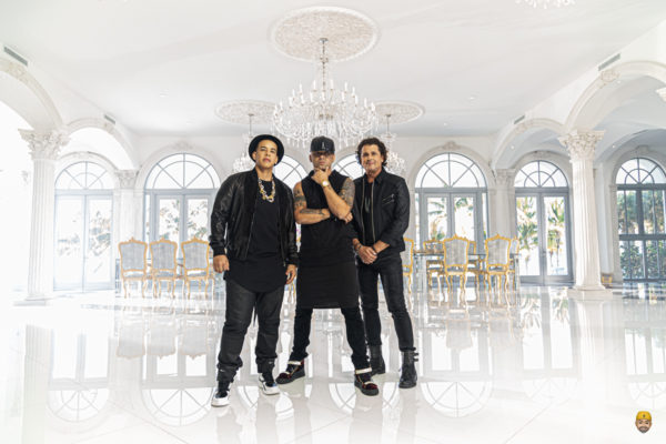 WISIN, DADDY YANKEE, CARLOS VIVES NOTA DE AMOR